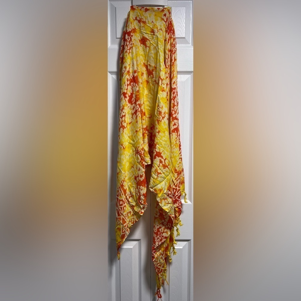 Yellow/Orange Patterned Sarong/Beach Coverup